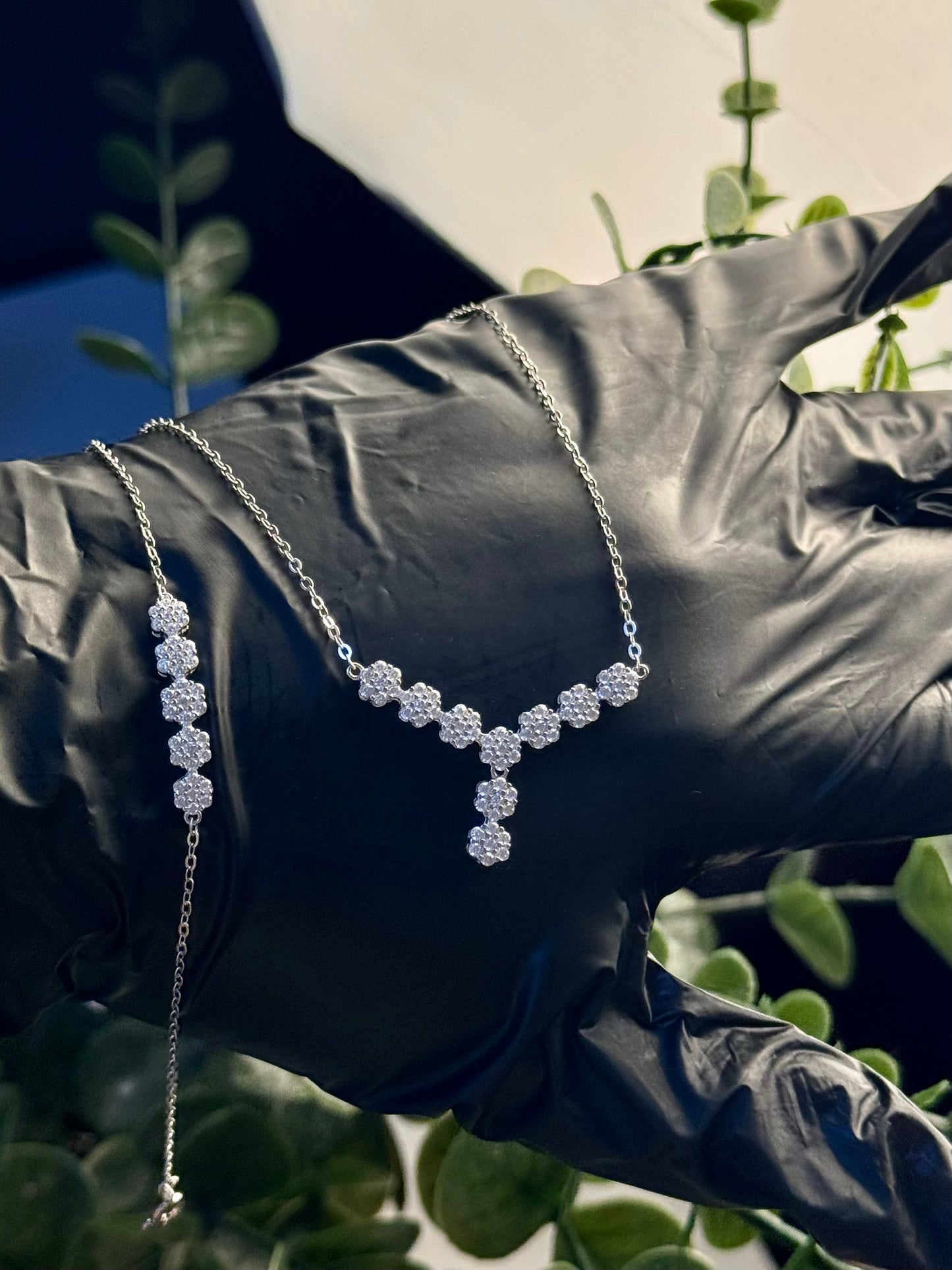 Simple Elegant Necklace Set