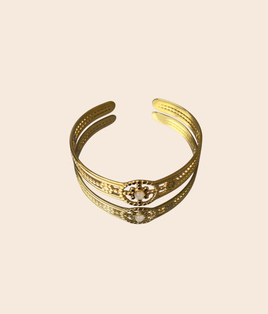 Inn Curve Bangle